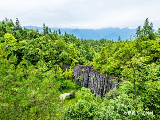 恩施梭布垭石林景区